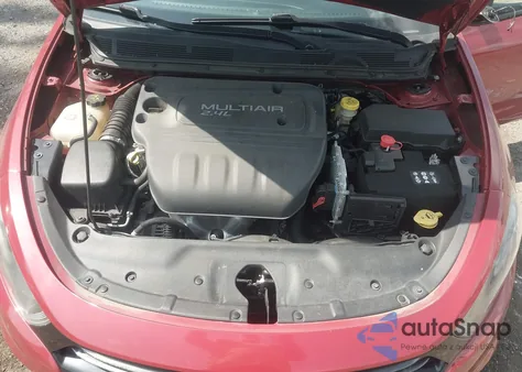 2015 Dodge Dart Gt z USA, uszkodzony, nr VIN 1C3CDFEB5FD166728